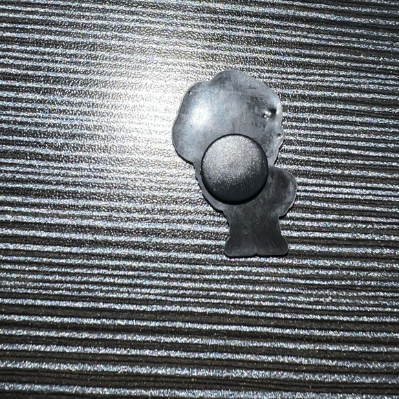 BTS V CROC CHARM - Picture 2 of 2